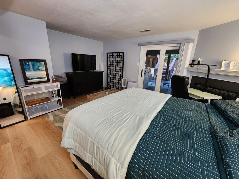 Basement space (rented through June at this time) - 3922 Marquis Pl