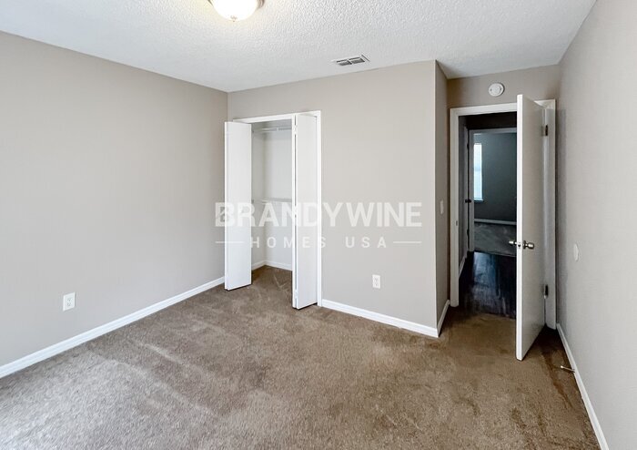 Building Photo - 8592 Bandera Cir W