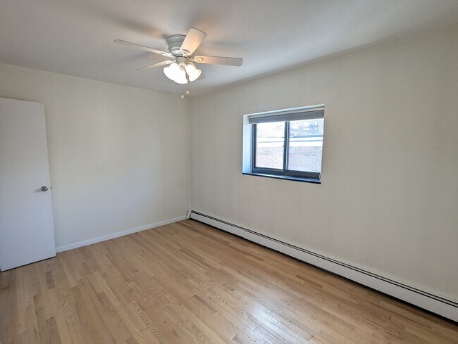 Building Photo - 15 Walbridge St