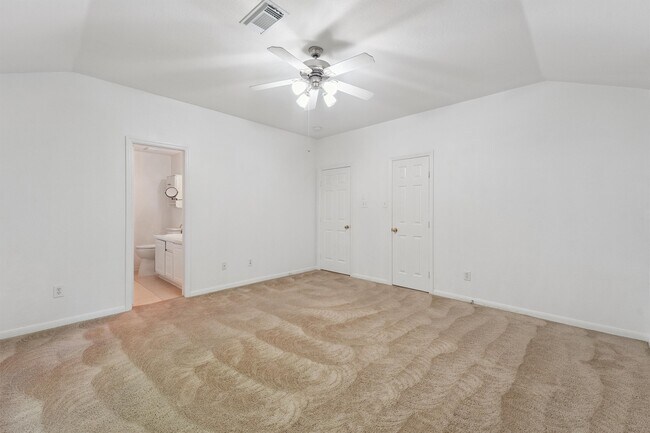 Building Photo - 86 Genesee Ridge Dr