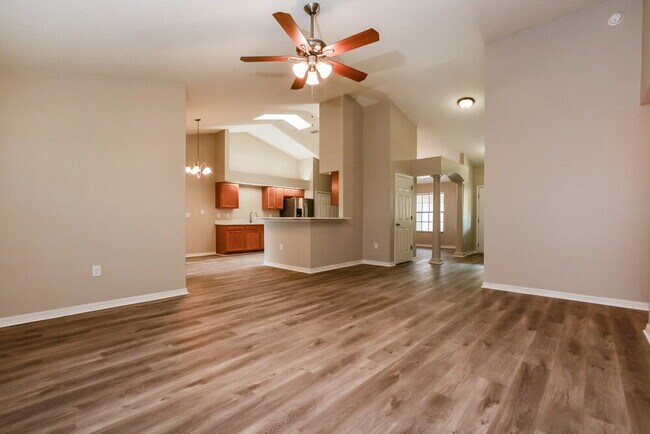 Building Photo - 4810 Marsh Harbor Dr