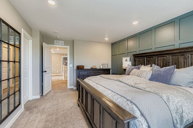 Building Photo - Welcome to this Beautifully Maintained 4-B...