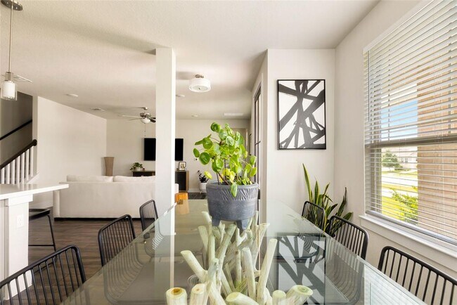 Building Photo - 8415 Laughlin Ln