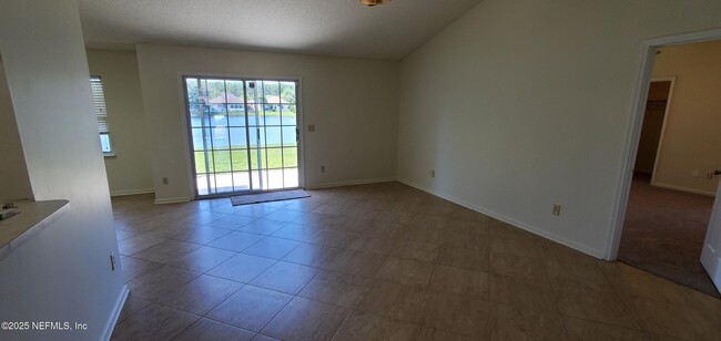 Building Photo - 2428 Cedar Trace Dr E