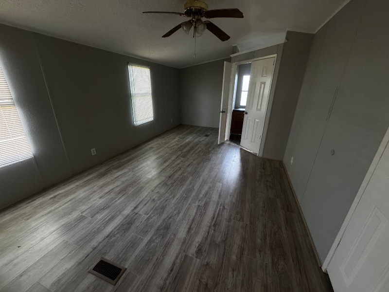Building Photo - 141 Fox Meadow Dr
