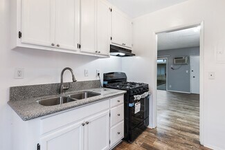 Building Photo - 1215 N McCadden Pl