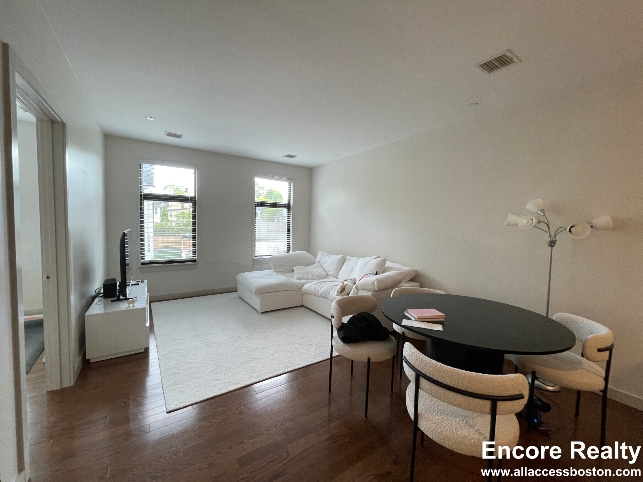 Building Photo - 455 Harvard St