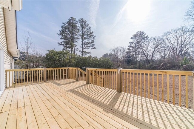 Building Photo - 3101 Brooks Dr