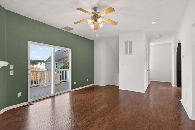 Building Photo - Chesapeake Beach