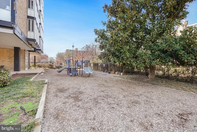 Building Photo - 1311 Delaware Ave SW