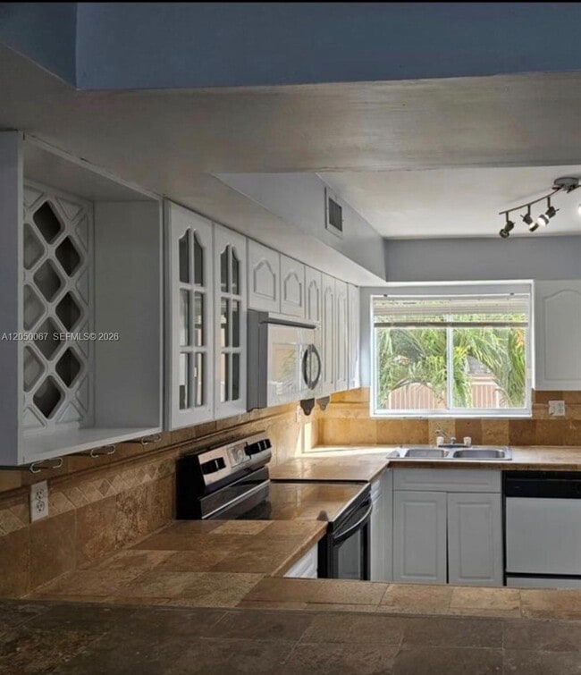 Building Photo - 14909 SW 80th St