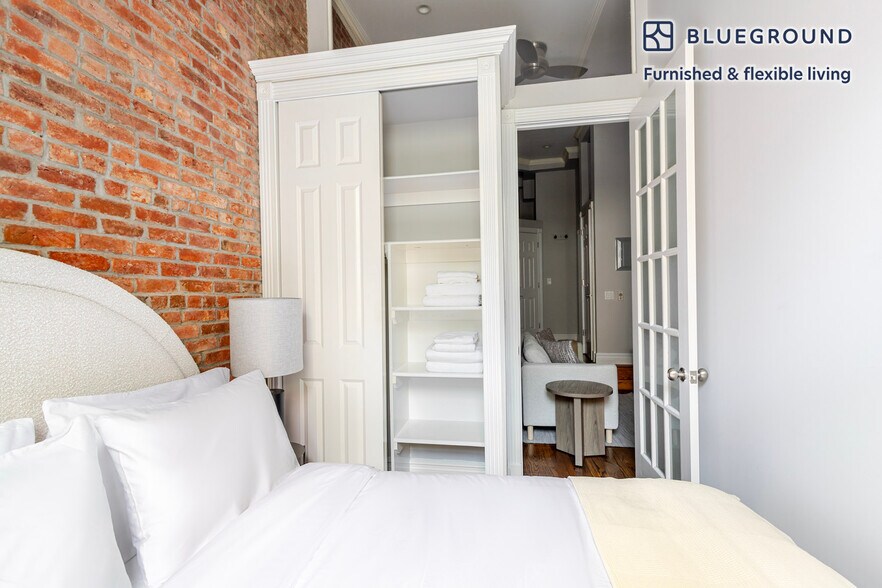 Building Photo - 234 E 14th St