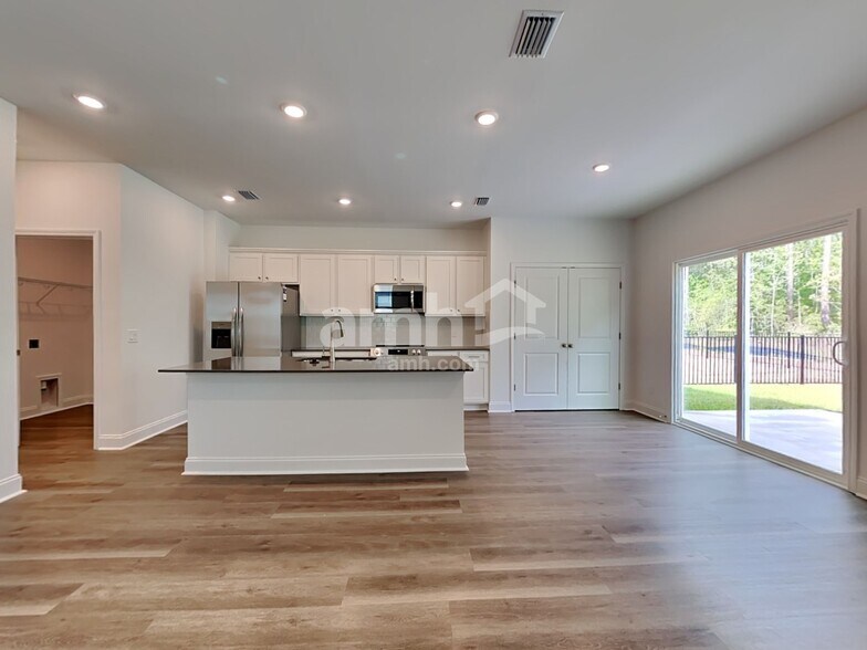 Building Photo - 167 Anthurium Dr