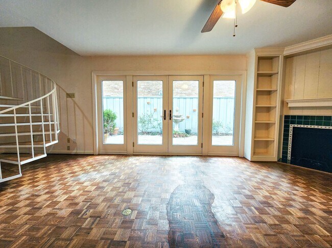 Building Photo - 12 Kings Row