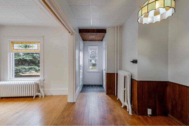 Building Photo - 3347 S 31st Ave