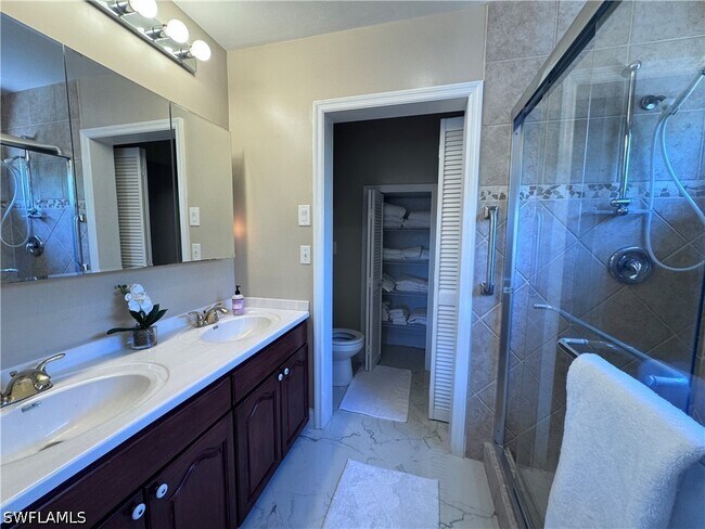 Building Photo - 11762 Quail Village Way
