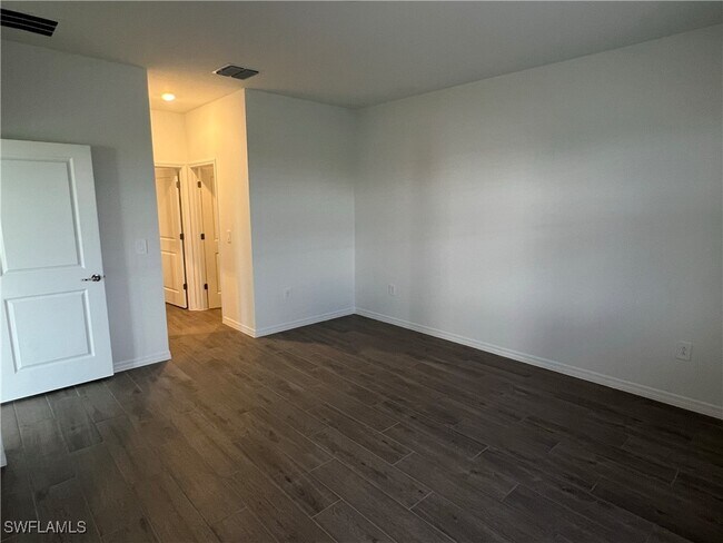 Building Photo - 2357 Avocado Ln