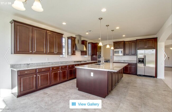 Building Photo - Stunning 5 BD, 4.5 BA home located in the ...