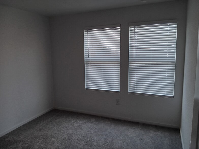 Front Bedroom - 20336 Red Coral
