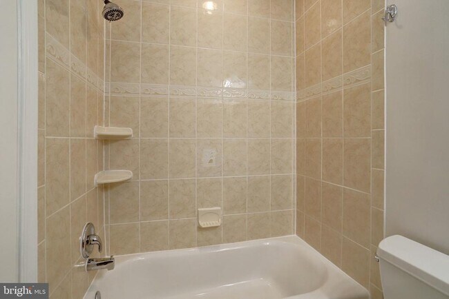 Building Photo - 7416 Spring Tree Dr