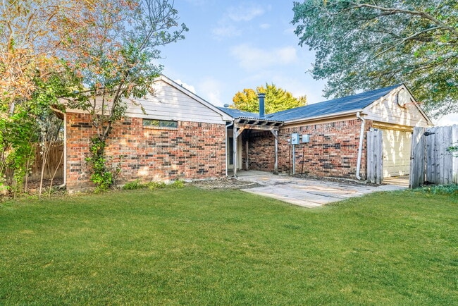 Building Photo - 241 S MacArthur Blvd