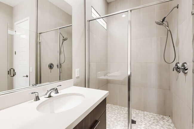 Building Photo - Stunning home with a serene Zen backyard, raised garden beds, fountain and spa!