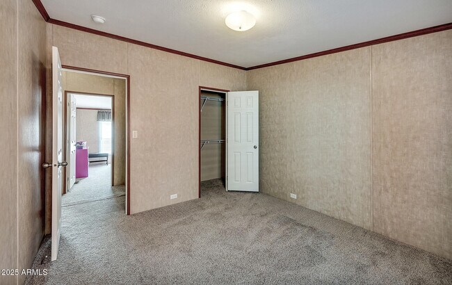 Building Photo - 7875 Loma Ln