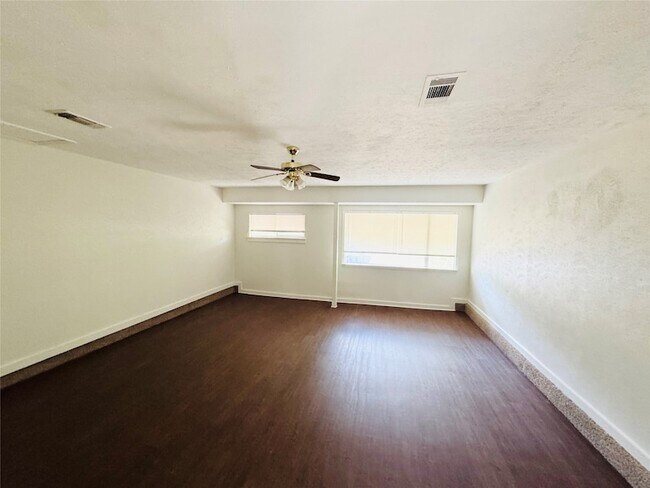 Building Photo - 6224 Harmony Ln