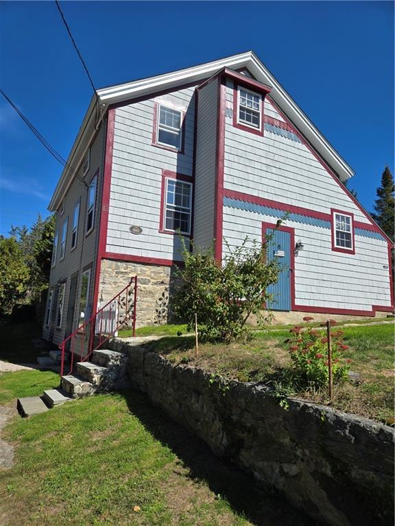 Primary Photo - 12 Railroad St