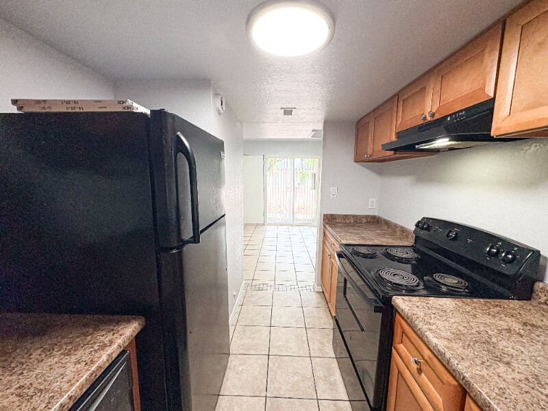 Building Photo - 6802 N 17th Ave