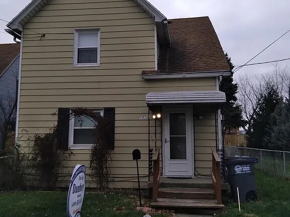 Building Photo - 312 Craig St