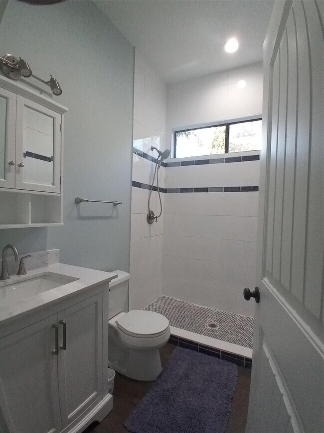 Building Photo - 7828 Pardee St