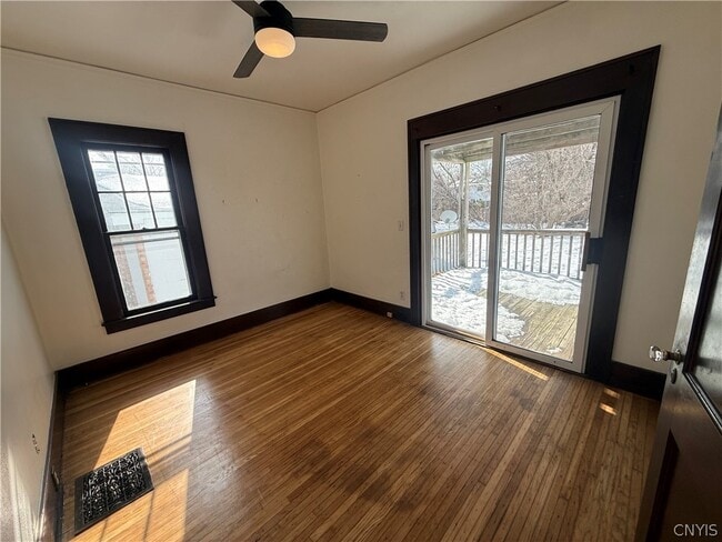 Building Photo - 221 Durston Ave