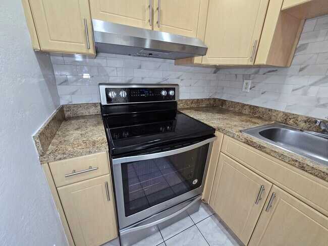 Building Photo - 4715 NW 7th St