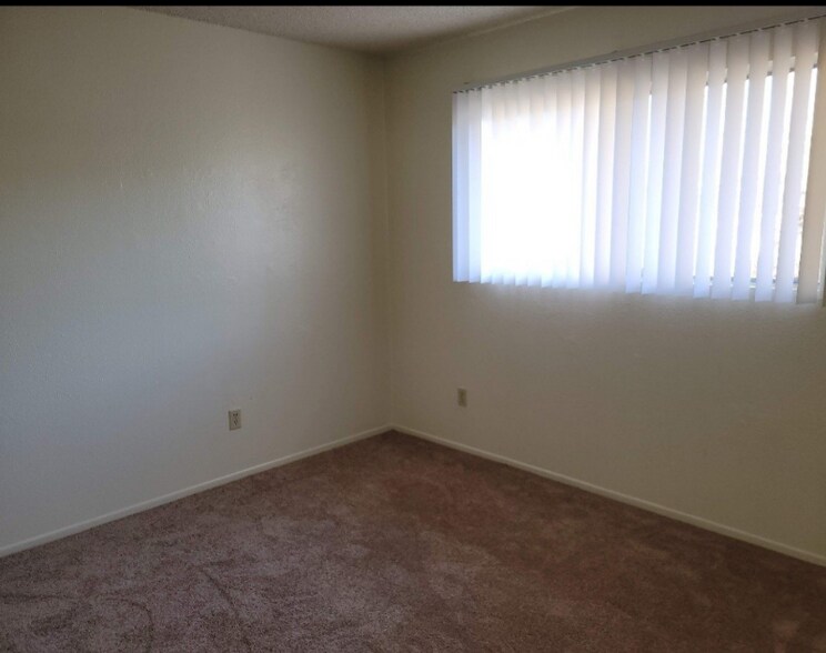Building Photo - 15523 Barranca Way