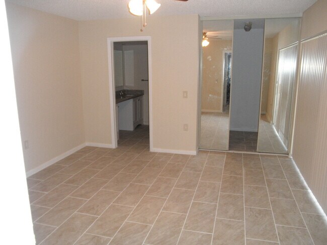 Building Photo - 3414 34th Way