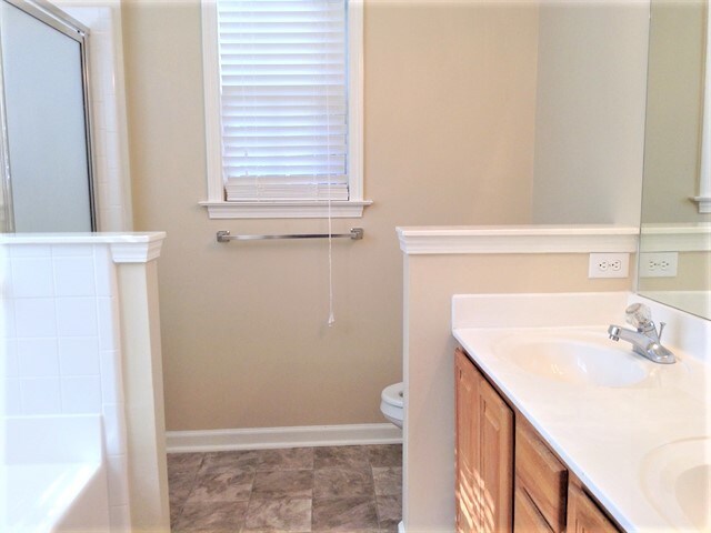 Building Photo - 5 Boysenberry Dr