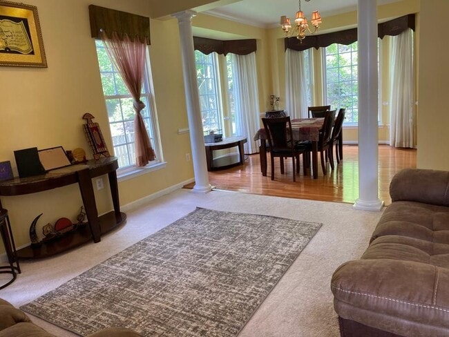 Building Photo - 3128 Tulip Tree Pl