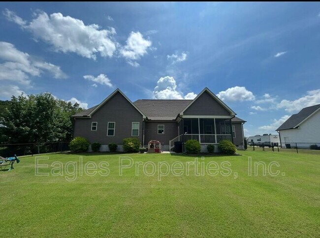 Building Photo - 205 Coffman Dr