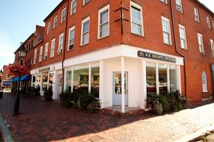 Building Photo - 3 State St