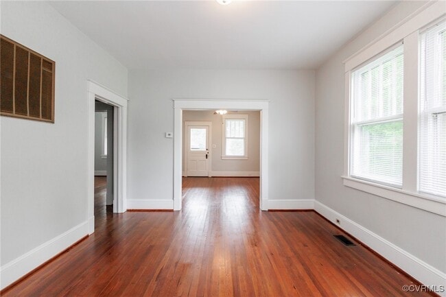 Building Photo - 4201 Hickory Rd