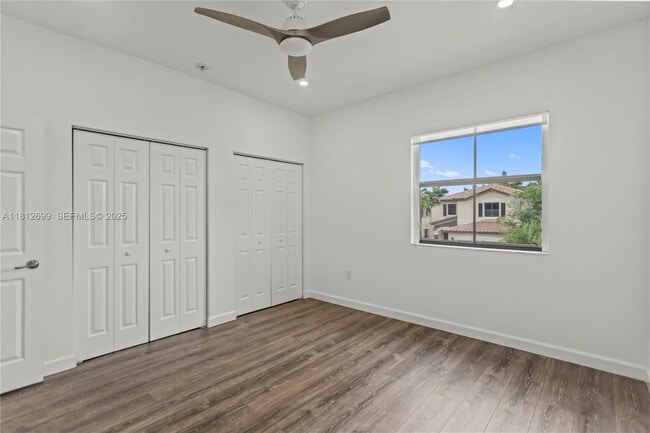 Building Photo - 3502 W 86th Terrace