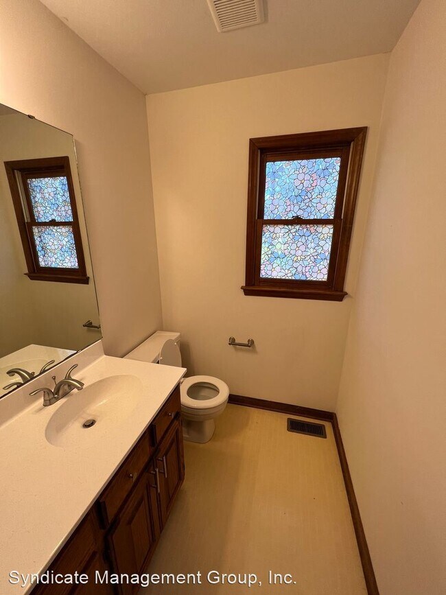 Building Photo - 3 br, 2.5 bath House - 1401 Trinity Church Rd