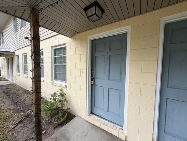 Building Photo - 502 Prince St