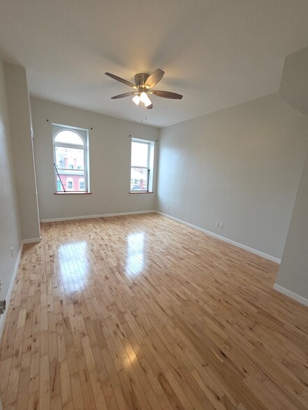 Building Photo - 3134 Arsenal St