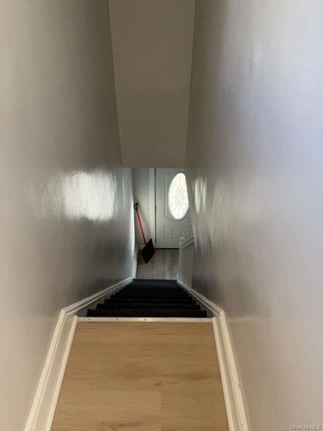 Building Photo - 87-15 Sutter Ave