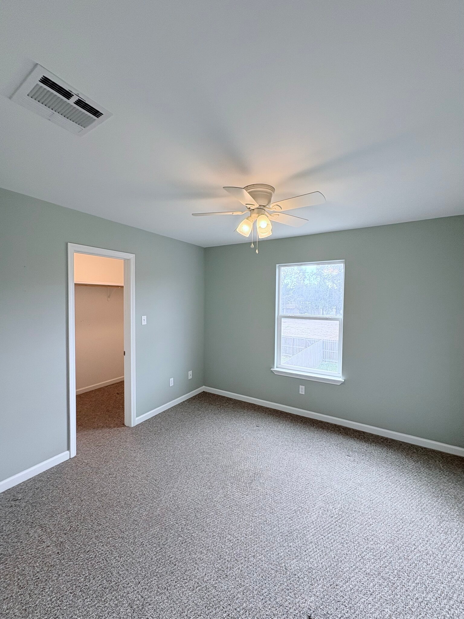 Building Photo - 1610 Dehart Dr