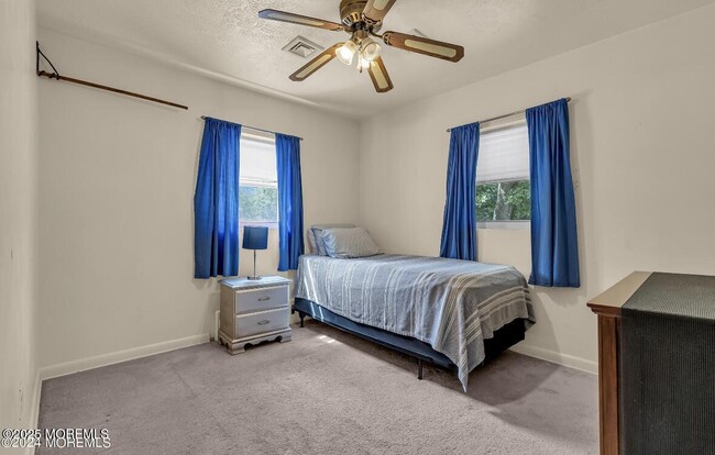 Building Photo - 223 Harrison Ave