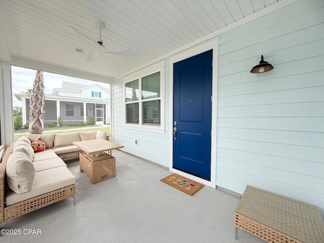 Building Photo - 8734 Sand dollar Dr