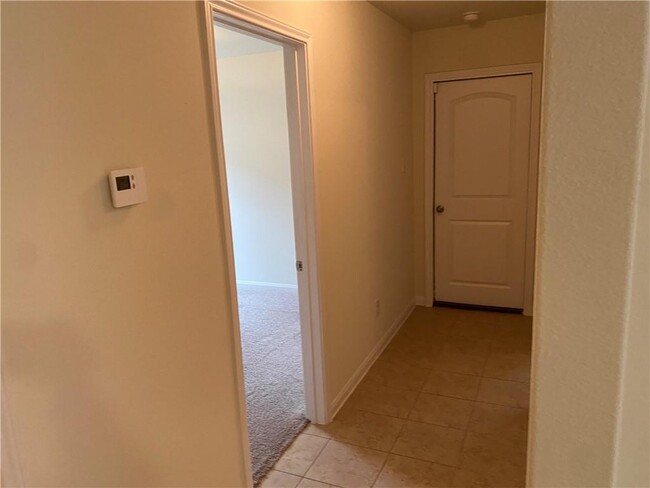 Building Photo - 309 Johnston Ln